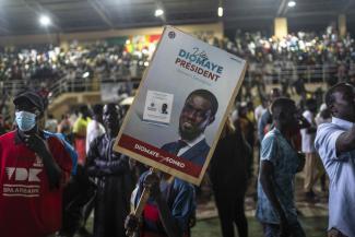 Diomaye-Unterstützer*innen bei einer Wahlkampfkundgebung im März. 