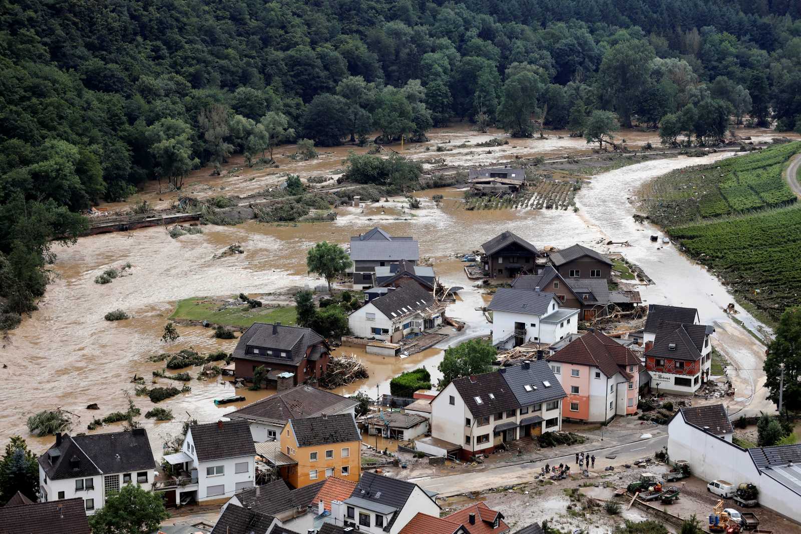 In the summer of 2021, the German river Ahr burst its banks in many places and swept away entire villages. More than 130 people died.