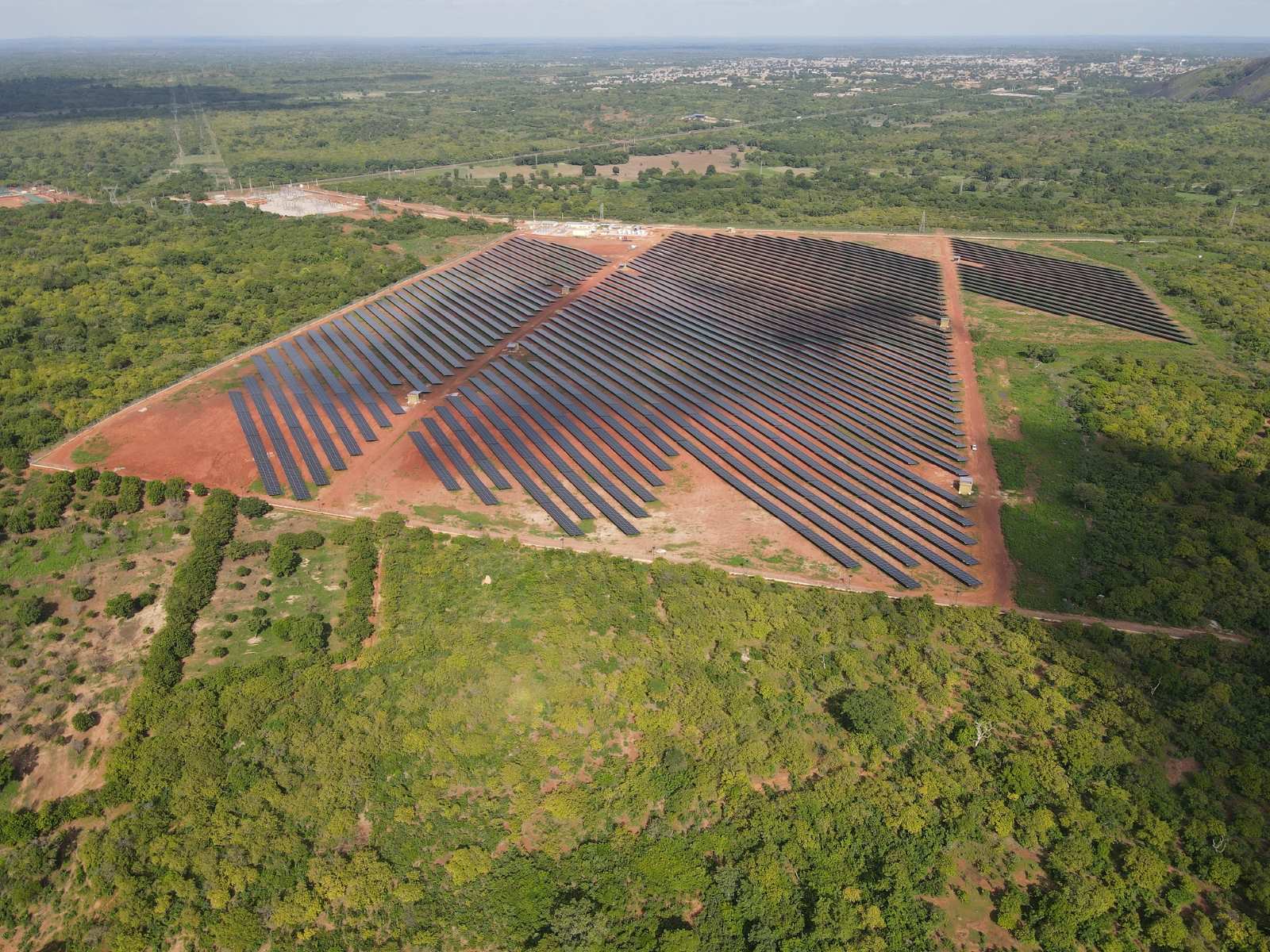 The solar plant in Boundiali is considered a lighthouse project in West Africa and promotes the ambitious climate goals of Côte d’Ivoire.