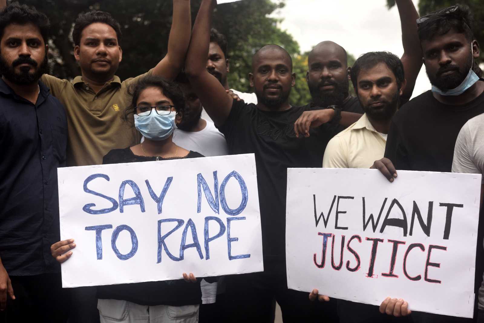 Aktivist*innen in Kalkutta protestieren 2022 gegen die frühzeitige Entlassung von Verurteilten in einem brutalen Vergewaltigungsfall.