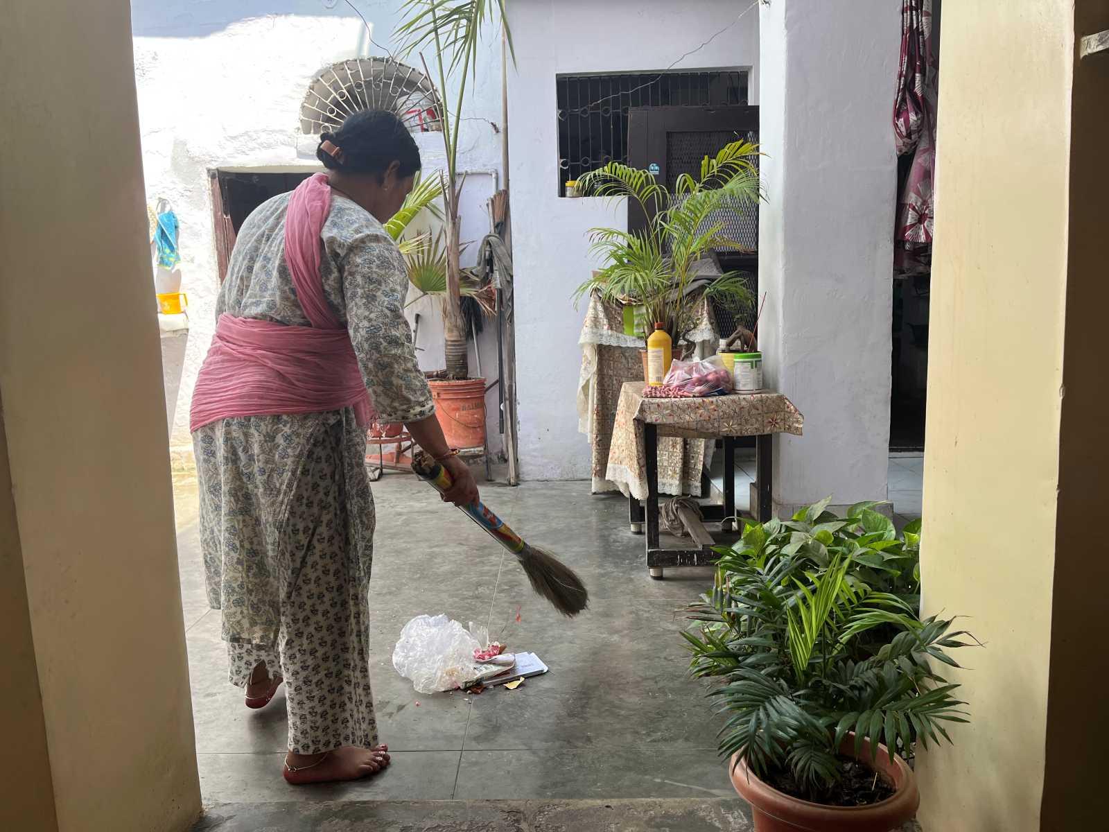 Haushaltshilfe in Indien. Dies ist nicht Reba.