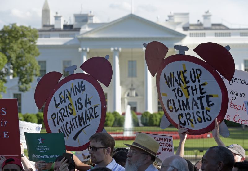 Climate protest in front of the White House in June. 
