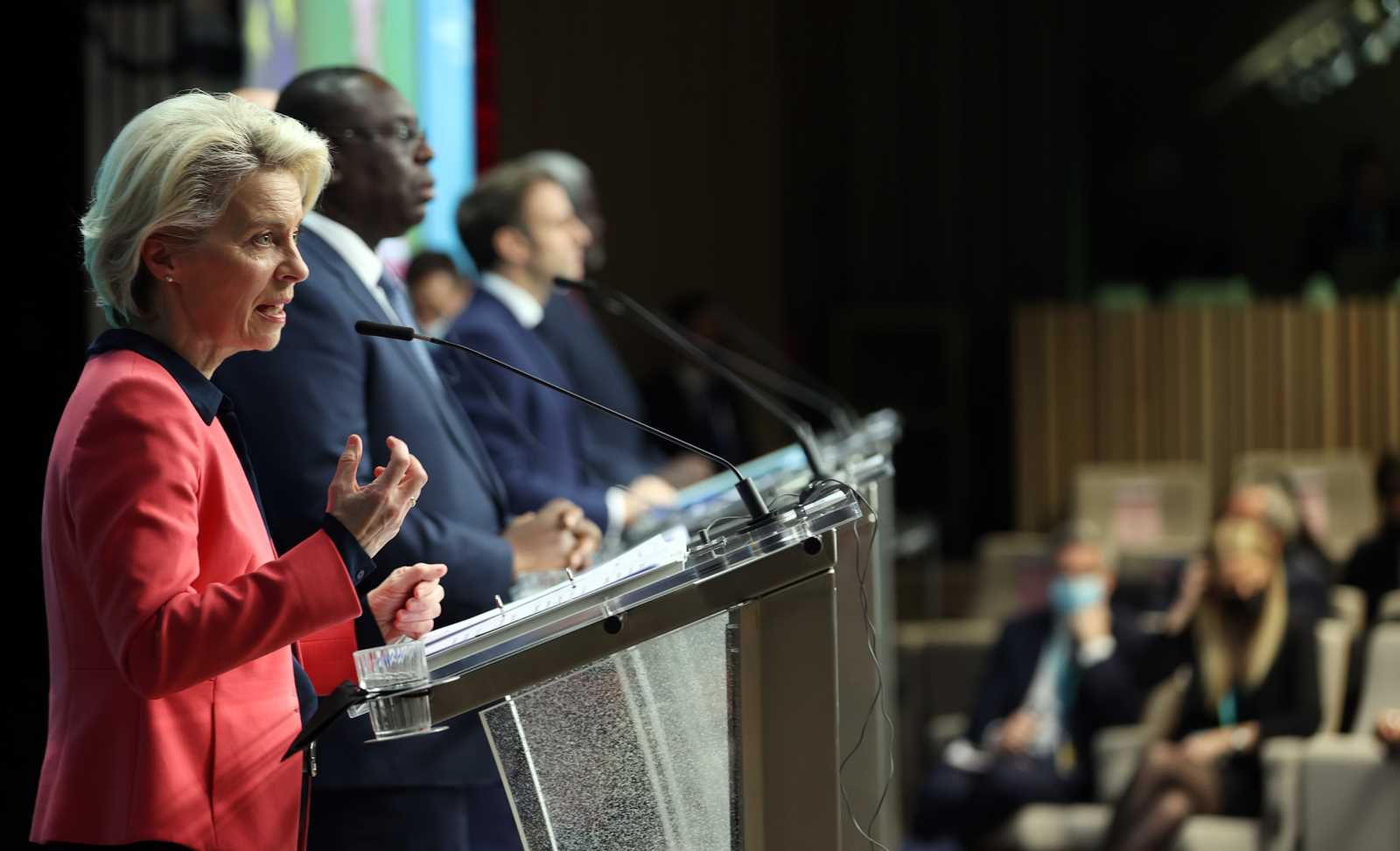 Press conference in Brussels in late February: The president of the European Commission, Senegal and France: Ursula von der Leyen, Macky Sall and Emmanuel Macron.