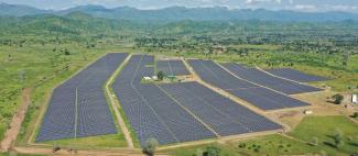 Golomoti ist das erste kommerziell betriebene Solarkraftwerk in Malawi. Das Projekt ist eine öffentlich-private Partnerschaft zwischen dem kanadischen unabhängigen Stromerzeuger JCM Power, der Investmentgesellschaft InfraCo Africa, der malawischen Regierung und der staatlichen Electricity Supply Corporation of Malawi.