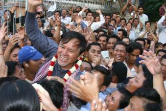 Kem Sokha after his release from prison in January 2006.