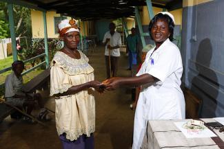 Tuberkulose-Patientin in einem Krankenhaus in Kamerun.