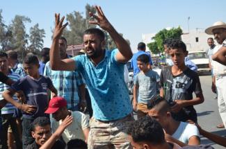 Nasri/picture alliance/AA Protests in Tunisia in September 2016.