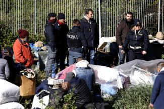 Eviction of a Sinti community from an industrial site in Rome in 2019.