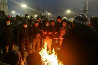 In Kasachstan protestierten im Januar 2022 landesweit Menschen wegen steigender Spritpreise.