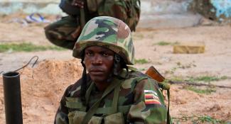 Peacekeeper aus Uganda im Einsatz  in Mogadischu, Somalia.