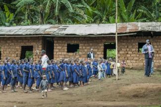 Effective aid is delivered where it is really needed: a school in Cameroon.